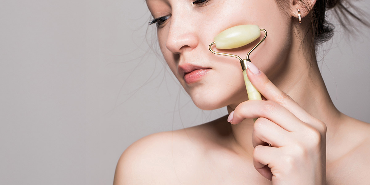 臉部按摩護理-日常保養如何延緩法令紋、嘴邊肉與輪廓線模糊